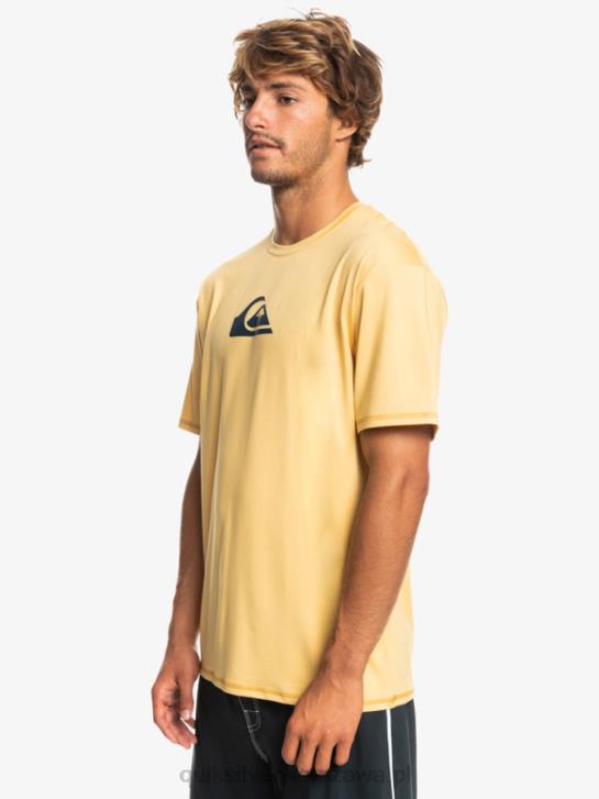 mężczyźni Quiksilver solidna koszulka surfingowa z krótkim rękawem upf 50 4DBV887 pszenica
